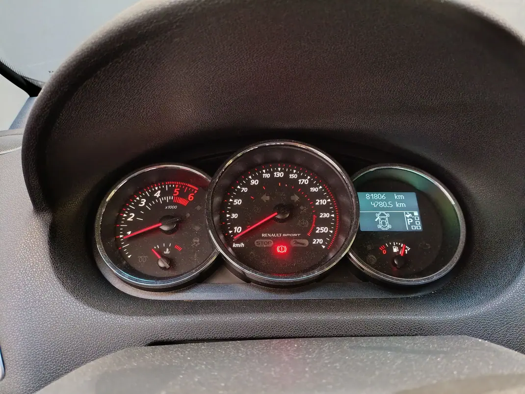 Renault Mégane Sport Tourer 2015 - 10500 EUR, 82000 km - 82000km - foto 10 de 12