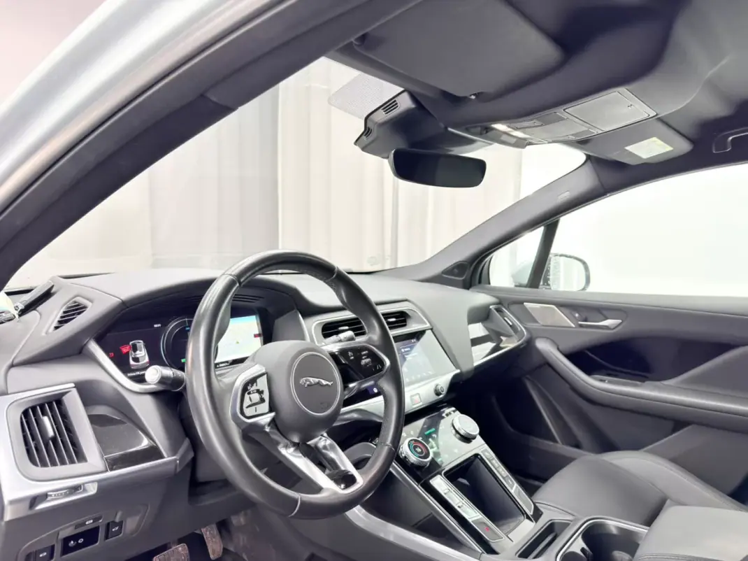 Jaguar I-Pace 2018 - 20000 EUR, 120000 km - 120000km - foto 18 de 20