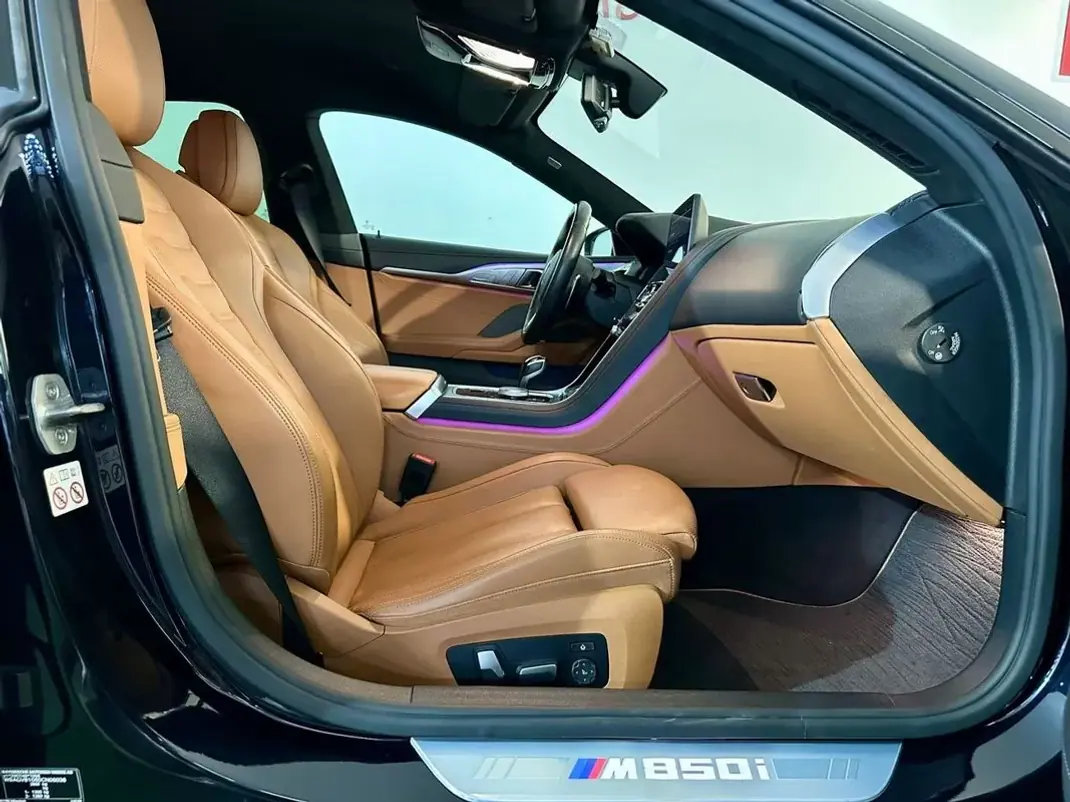 BMW M850i Gran Coupé 2023 - 89750 EUR, 22000 km - AUTO.MOTO.pt - 22000km - foto 17 de 58