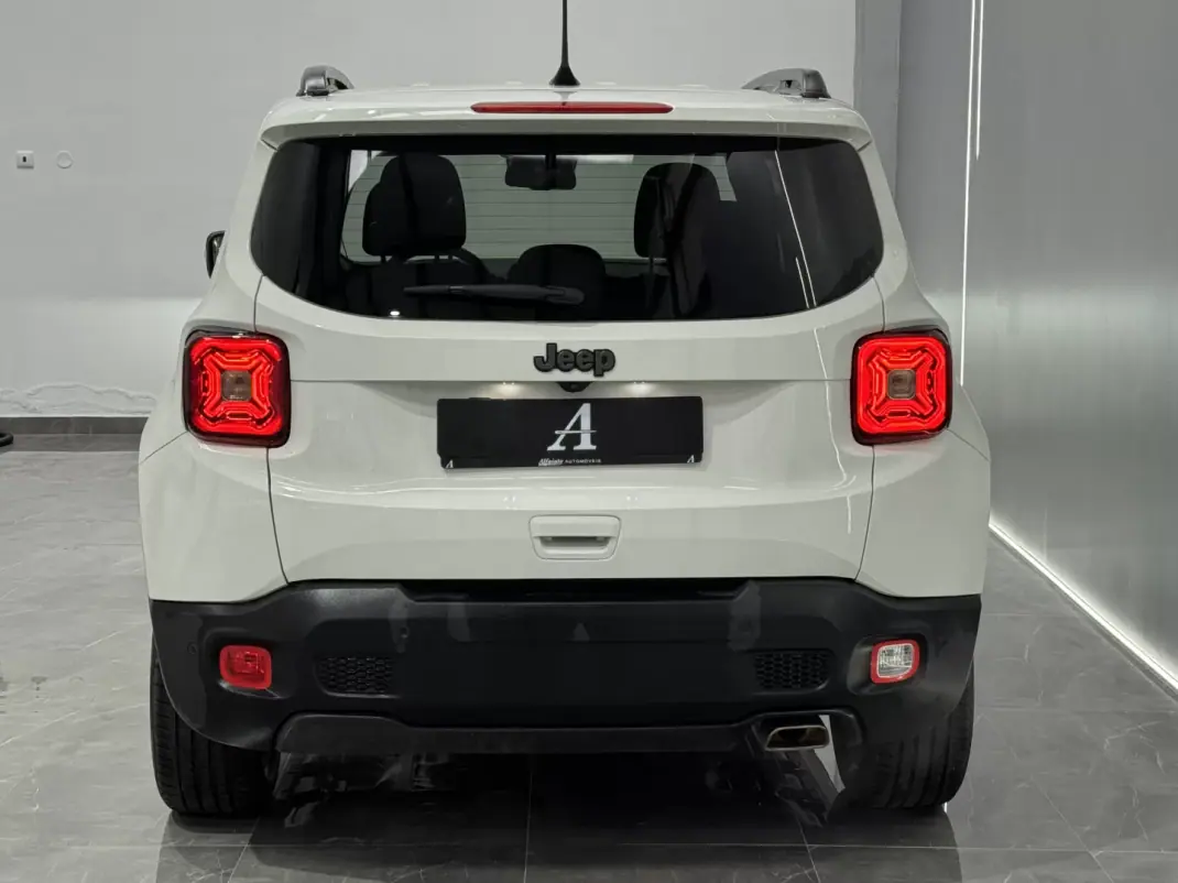 Jeep Renegade 2021 - 18490 EUR, 55000 km - AUTO.MOTO.pt - 55000km - foto 10 de 28