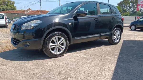 Nissan Qashqai 2012 - 8500 EUR, 242080 km - AUTO.MOTO.pt - 242080km - foto 2 de 24