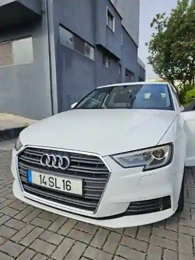 Audi A3 Sportback 2017 - 13990 EUR, 215500 km - AUTO.MOTO.pt - 215500km - foto 2 de 16