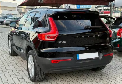 Volvo XC 40 2021 - 26950 EUR, 90000 km - AUTO.MOTO.pt - 90000km - foto 3 de 20