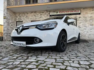 Renault Clio Sport Tourer 2016 - 10500 EUR, 138000 km - AUTO.MOTO.pt - 138000km - foto 20 de 37