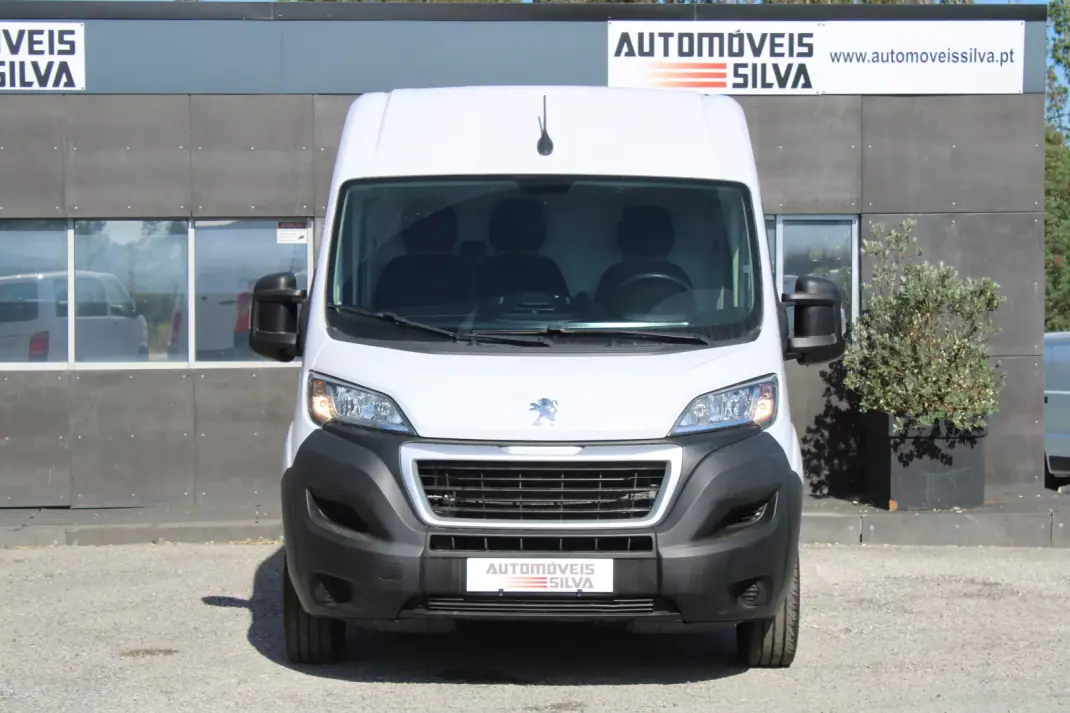 Peugeot 2022 - 18990 EUR, 133000 km - 133000km - foto 4 de 19
