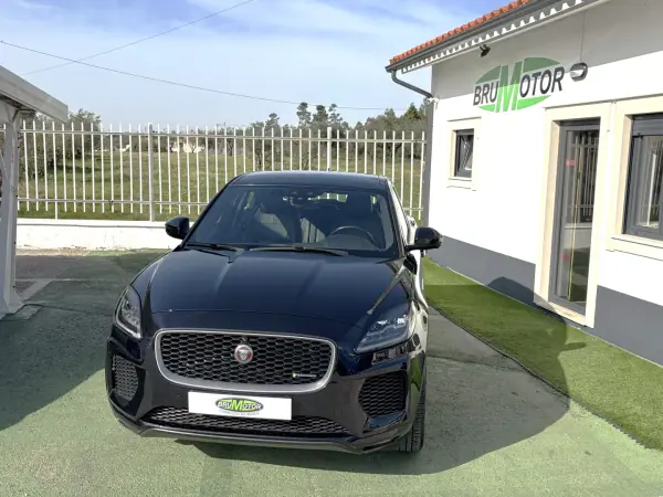 Jaguar E-Pace 2018 - 31500 EUR, 128416 km - AUTO.MOTO.pt - 128416km - foto 2 de 18