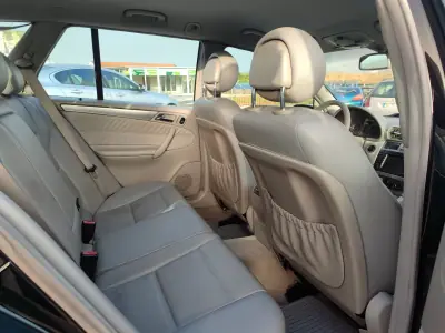 Mercedes-Benz C 220 2005 - 6900 EUR, 382000 km - AUTO.MOTO.pt - 382000km - foto 10 de 19