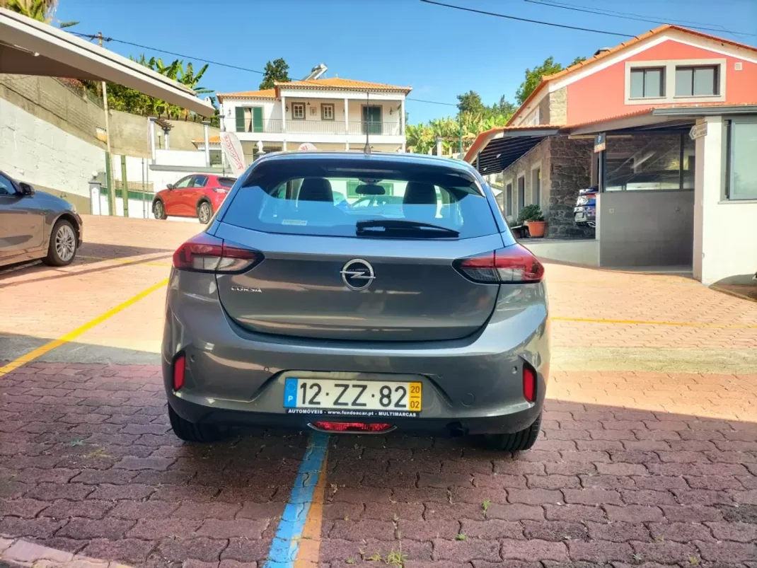 Opel Corsa 2020 - 15950 EUR, 82593 km - AUTO.MOTO.pt - 82593km - foto 5 de 12