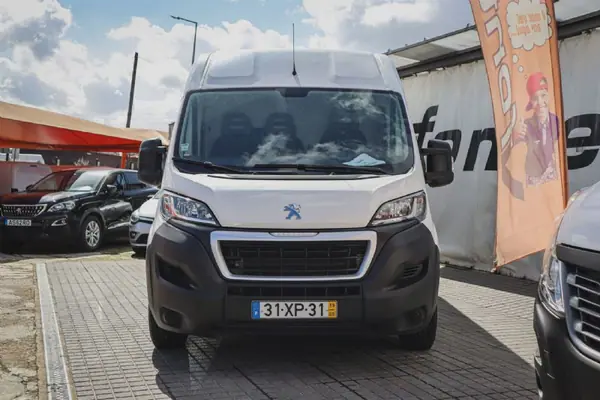 Peugeot BOXER PREMIUM L3H2 2.2 140CV 2019 - 18700 EUR, 208000 km - AUTO.MOTO.pt - 208000km - foto 7 de 21