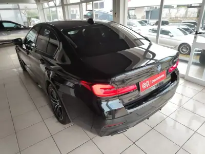 BMW 530e 2022 - 35650 EUR, 99990 km - AUTO.MOTO.pt - 99990km - foto 8 de 37