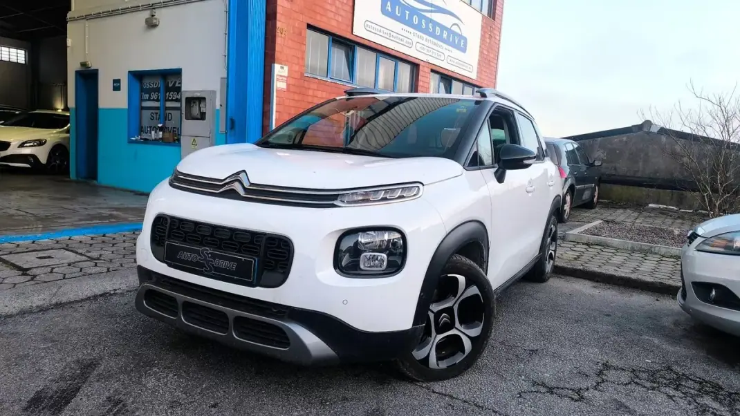 Citroën C3 Aircross 2019 - 11600 EUR, 94000 km - AUTO.MOTO.pt - 94000km - foto 1 de 17