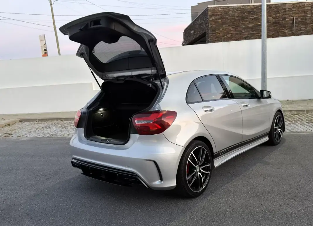 Mercedes-Benz A 220 2015 - 20500 EUR, 182231 km - AUTO.MOTO.pt - 182231km - foto 4 de 23