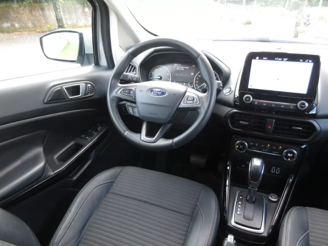 Ford EcoSport 2019 - 154900 EUR, 88000 km - 88000km - foto 42 de 54