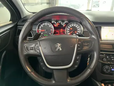 Peugeot 508 SW 2013 - 8900 EUR, 217279 km - AUTO.MOTO.pt - 217279km - foto 8 de 23