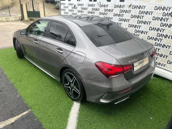 Mercedes-Benz A 200 Limousine 2021 - 28000 EUR, 83000 km - AUTO.MOTO.pt - 83000km - foto 10 de 15