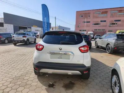 Renault Captur 2017 - 9900 EUR, 203500 km - 203500km - foto 3 de 14