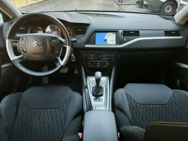 Citroën C5 Tourer 2014 - 8950 EUR, 249314 km - AUTO.MOTO.pt - 249314km - foto 6 de 37