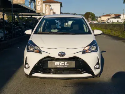 Toyota Yaris 2018 - 11990 EUR, 105000 km - AUTO.MOTO.pt - 105000km - foto 2 de 28