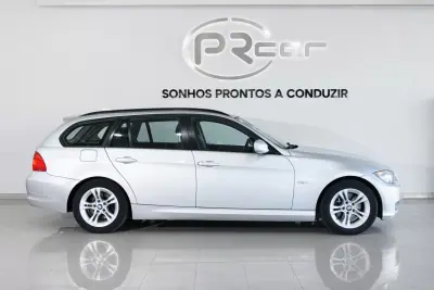 BMW 318 2011 — foto 4 de 31
