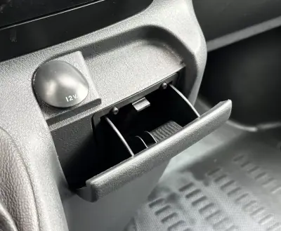 Citroën Jumpy 2015 - 16900 EUR, 135000 km - AUTO.MOTO.pt - 135000km - foto 35 de 39