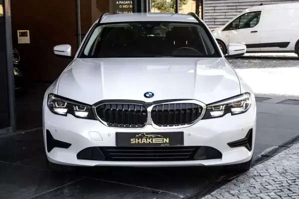 BMW 330 2020 - 29990 EUR, 90950 km - AUTO.MOTO.pt - 90950km - foto 7 de 29
