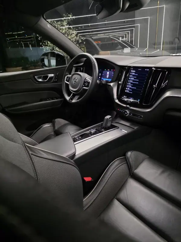 Volvo V90 2.0 T6 PHEV R-Design AWD 2021 Hybrid Plug-In