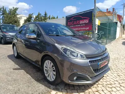 Peugeot 208 2019 - 104199km