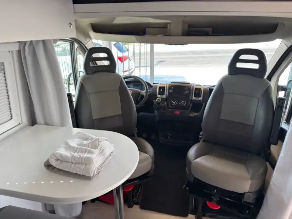 Fiat Ducato 2016 - 34970 EUR, 250597 km - AUTO.MOTO.pt - 250597km - foto 25 de 35