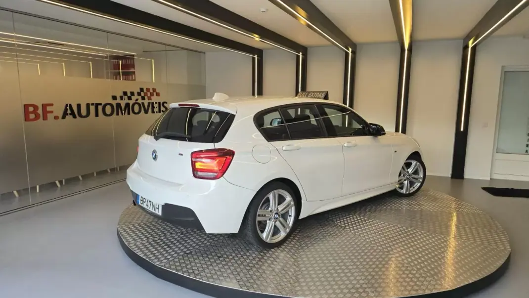 BMW 118 2012 - 13900 EUR, 229244 km - 229244km - foto 4 de 57