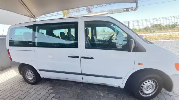 Mercedes-Benz Vito 2000 - 3900 EUR, 121000 km - AUTO.MOTO.pt - 121000km - foto 3 de 10