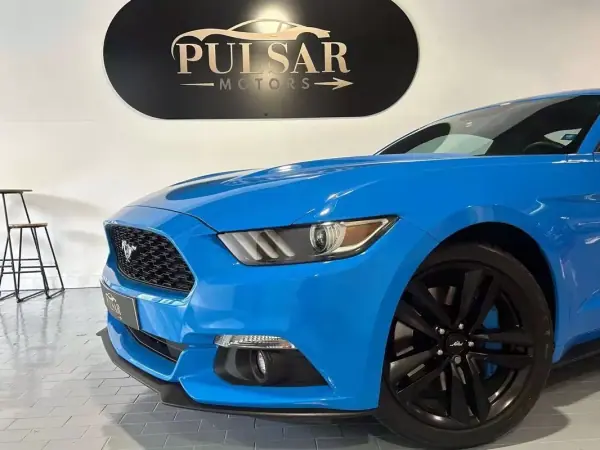Ford Mustang 2017 - 45900 EUR, 24000 km - AUTO.MOTO.pt - 24000km - foto 6 de 12