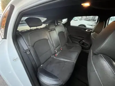 Kia ProCeed 2022 - 19450 EUR, 92000 km - AUTO.MOTO.pt - 92000km - foto 33 de 51