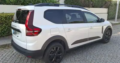 Dacia Jogger 2024 - 21500 EUR, 98000 km - AUTO.MOTO.pt - 98000km - foto 8 de 12