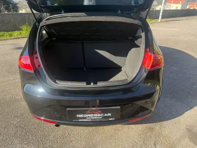 SEAT Leon 2011 - 7350 EUR, 217000 km - AUTO.MOTO.pt - 217000km - foto 21 de 24