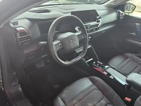 Citroën e-C4 2023 - 20999 EUR, 37000 km - AUTO.MOTO.pt - 37000km - foto 7 de 22