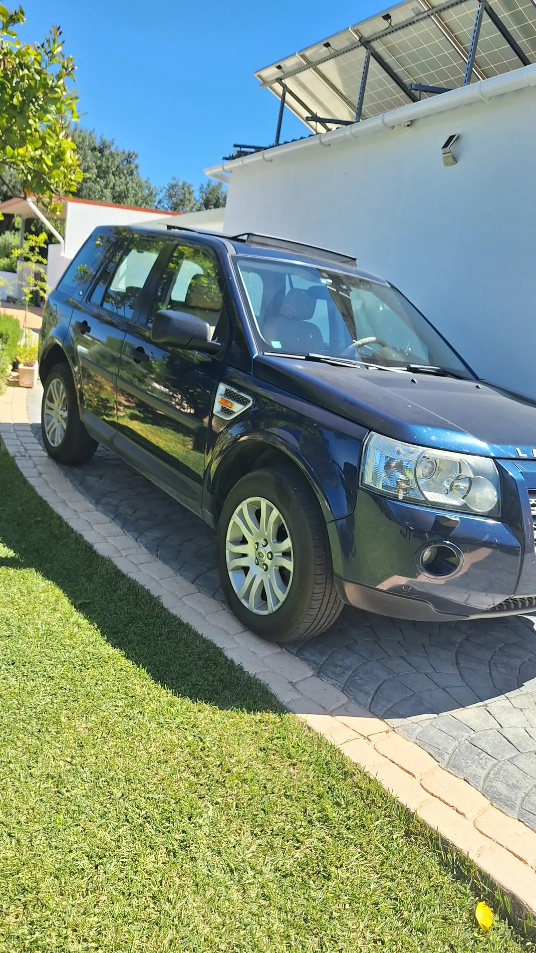 Land Rover Freelander 2007 - 21000 EUR, 220000 km - AUTO.MOTO.pt - 220000km - foto 2 de 13