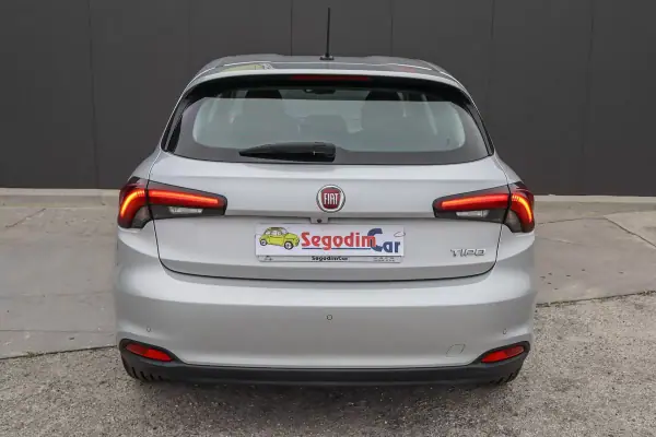 Fiat Tipo 2021 - 12250 EUR, 61465 km - AUTO.MOTO.pt - 61465km - foto 5 de 26