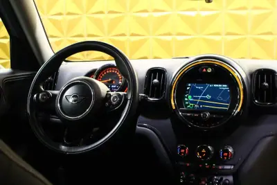 MINI Countryman 2018 - 17900 EUR, 70000 km - AUTO.MOTO.pt - 70000km - foto 18 de 28