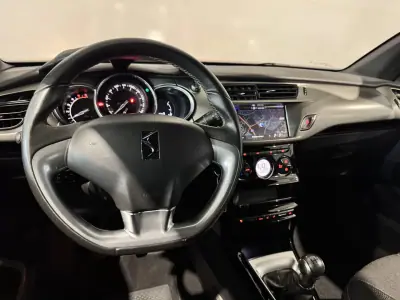 DS 3 CABRIO 2018 - 12900 EUR, 133595 km - 133595km - foto 15 de 39