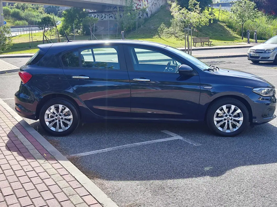 Fiat Tipo 2016 - 8480 EUR, 177150 km - AUTO.MOTO.pt - 177150km - foto 6 de 39