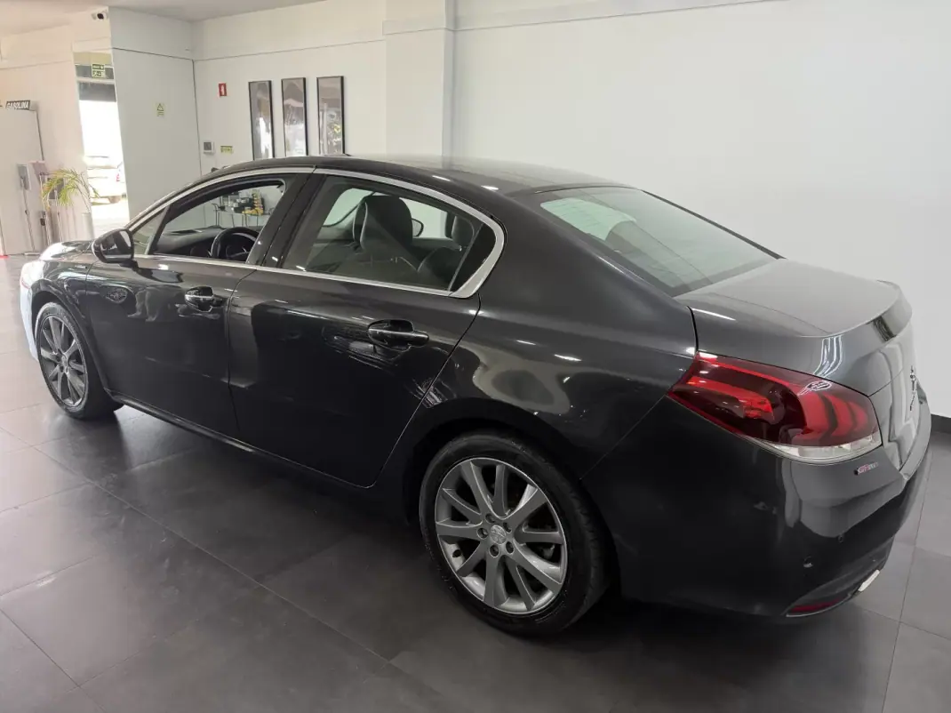 Peugeot 508 2015 - 9990 EUR, 240000 km - AUTO.MOTO.pt - 240000km - foto 4 de 15