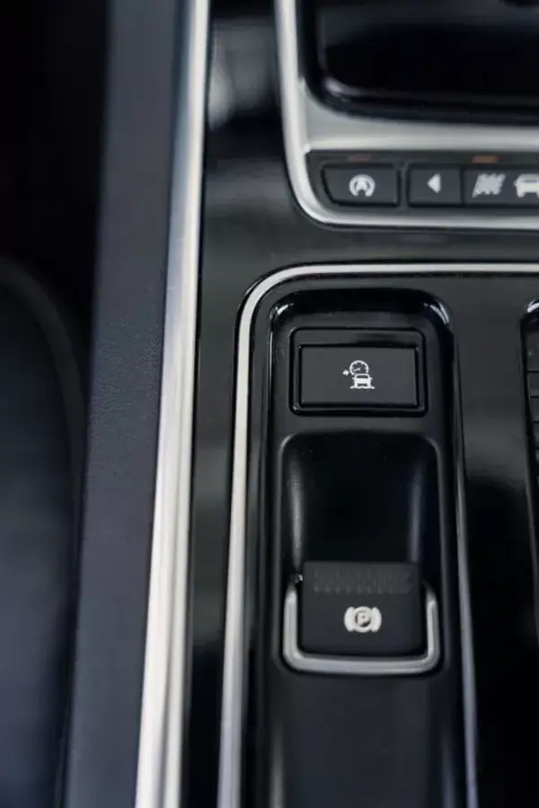 Jaguar XF 2017 - 22990 EUR, 145800 km - AUTO.MOTO.pt - 145800km - foto 45 de 55