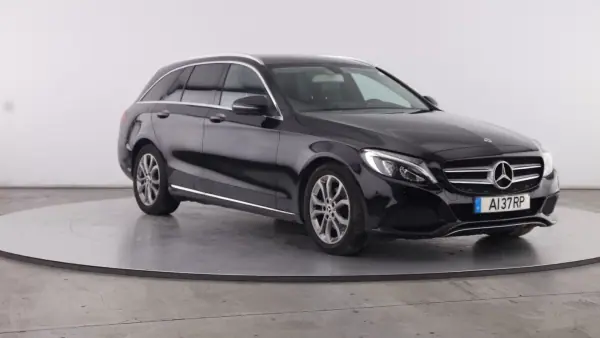 Mercedes-Benz C 220 2018 - 23999 EUR, 157121 km - AUTO.MOTO.pt - 157121km - foto 3 de 14