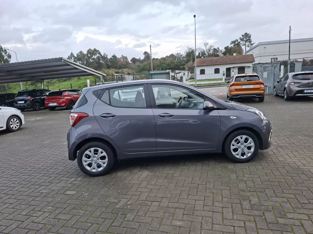 Hyundai i10 2016 - 8750 EUR, 92642 km - AUTO.MOTO.pt - 92642km - foto 5 de 24