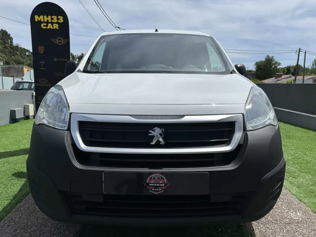 Peugeot PARTNER 1.6 HDI L2 2015 - 6500 EUR, 120000 km - AUTO.MOTO.pt - 120000km - foto 7 de 52