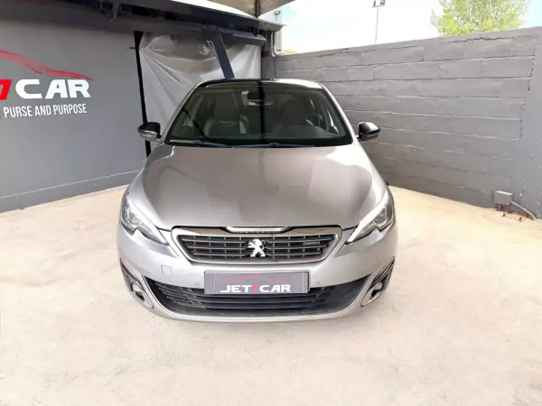 Peugeot 308 2015 - 15990 EUR, 223775 km - AUTO.MOTO.pt - 223775km - foto 4 de 22