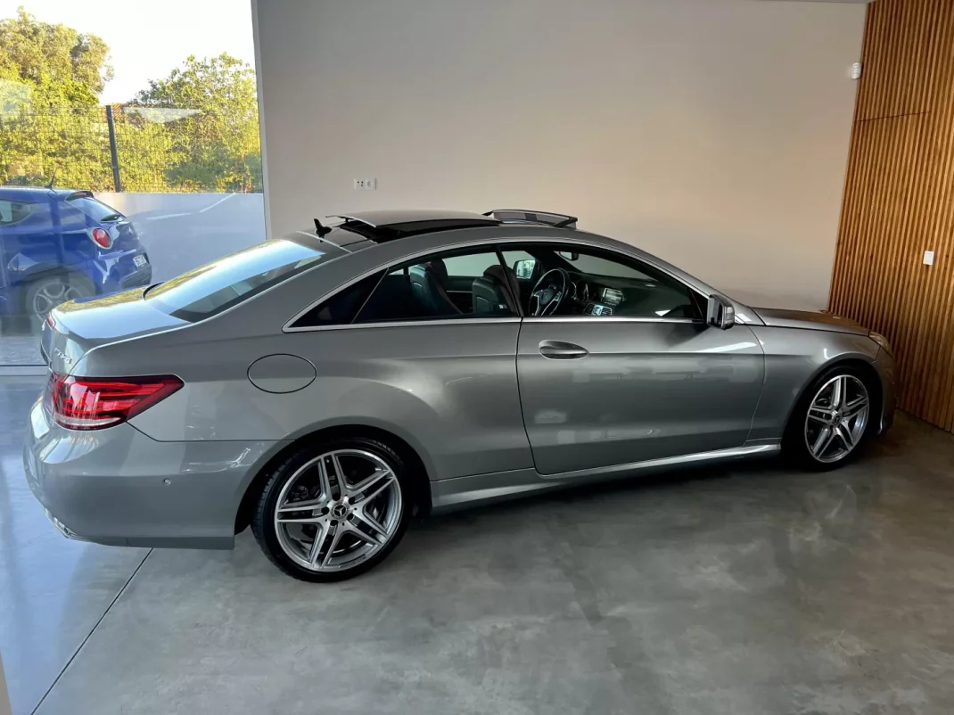 Mercedes-Benz E 220 2015 - 24999 EUR, 161900 km - AUTO.MOTO.pt - 161900km - foto 45 de 135