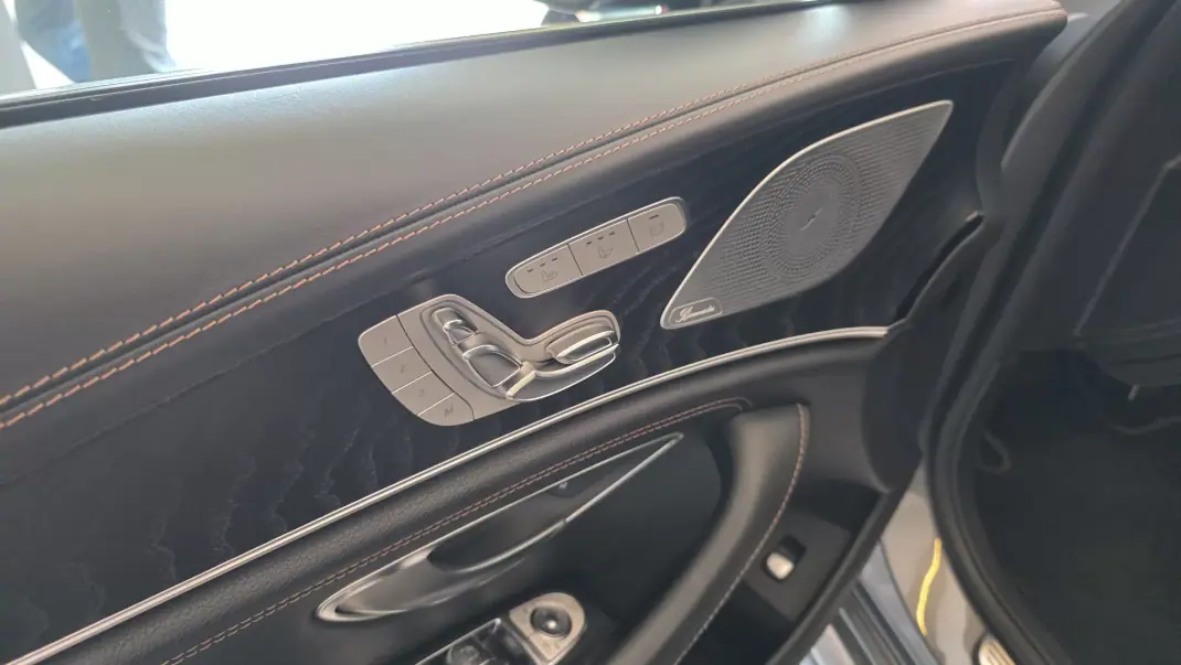 Mercedes-Benz CLS 400 2019 - 44500 EUR, 165703 km - AUTO.MOTO.pt - 165703km - foto 40 de 73