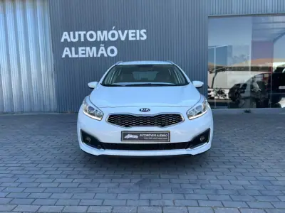 Kia Ceed SW 2018 - 10950 EUR, 79800 km - AUTO.MOTO.pt - 79800km - foto 2 de 16