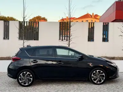 Toyota Auris 2016 - 15950 EUR, 82891 km - AUTO.MOTO.pt - 82891km - foto 8 de 26